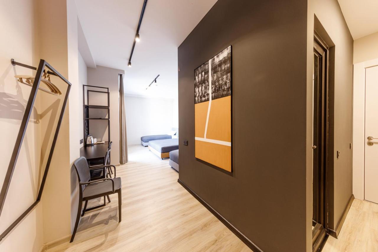 Doors Hotel Tbilisi Bagian luar foto